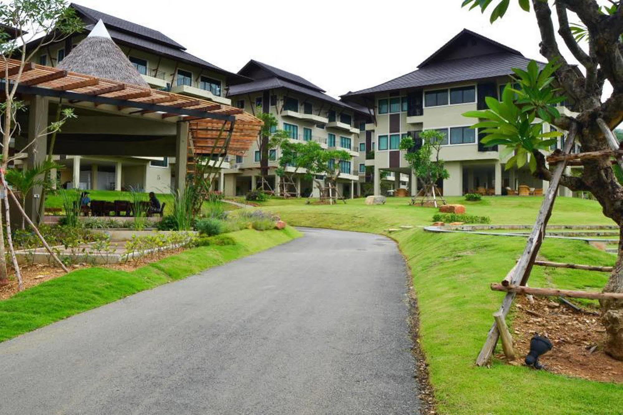 Patravana Resort Phayayen Εξωτερικό φωτογραφία